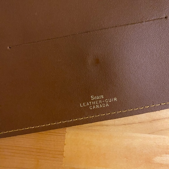 Sears Leather wallet - like new - with inside pocket - brown - Picture 2 of 4